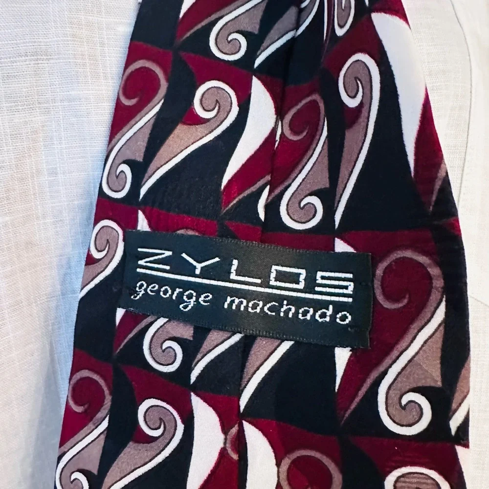 GEORGE MACHADO ~ Black, White, Burgundy Paisley Neck Tie Italian Silk